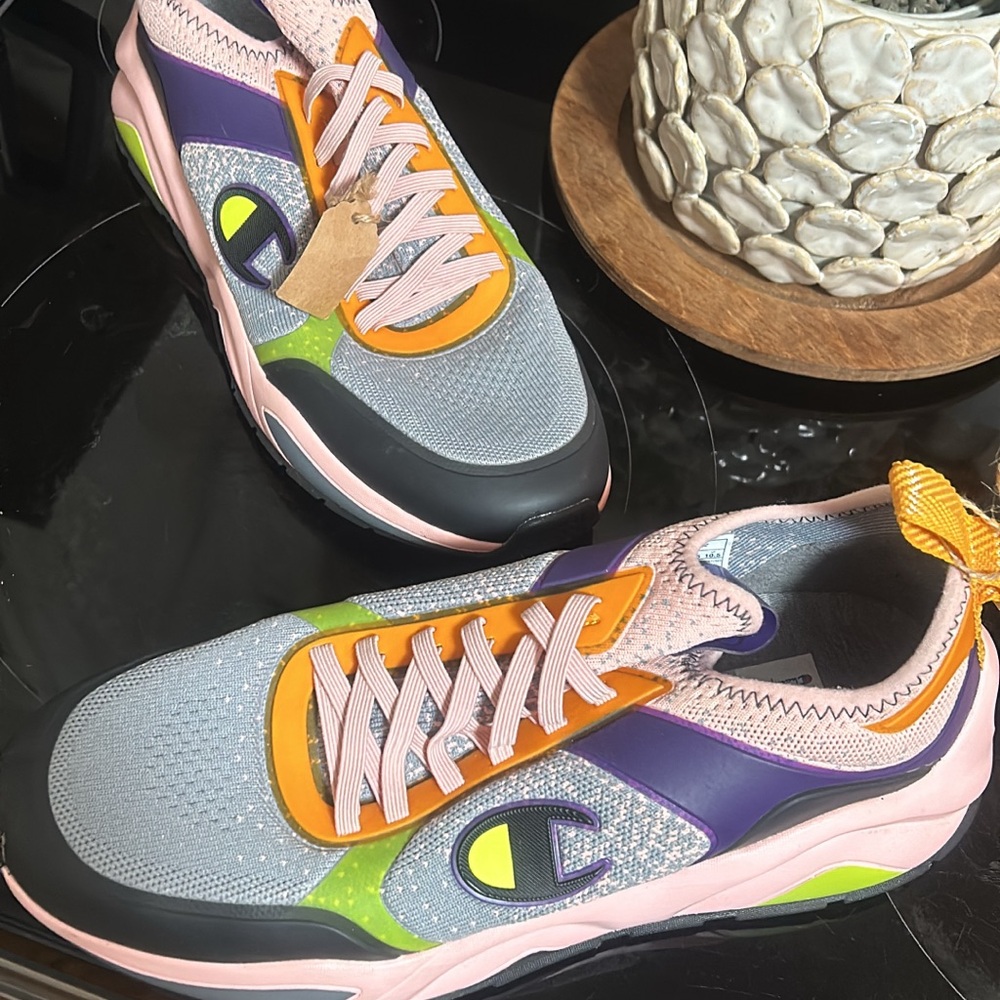 Size 12 Champion
